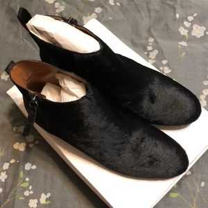 New Gap Ankle Bootie Size 9 Black Calf Hair Shoes